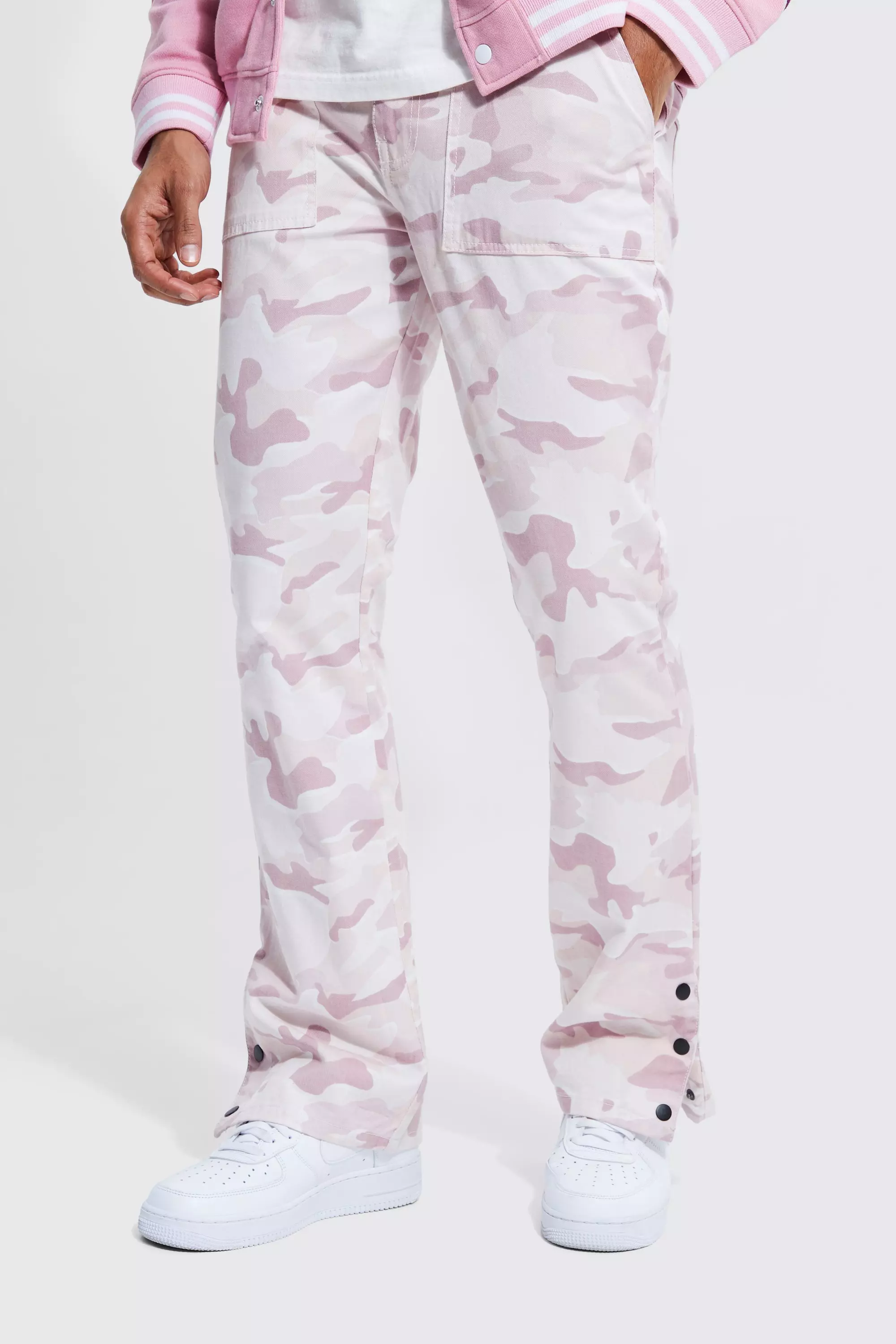 Pink best sale camo cargo